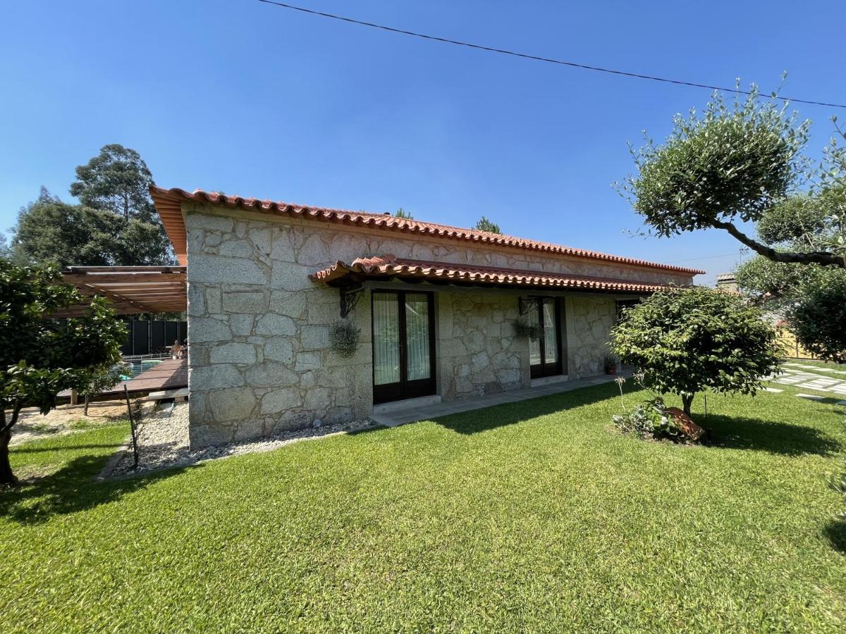 O Celeiros Villa Freixo  Exterior photo